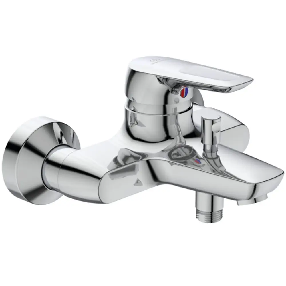 Chromfarbener Wasserhahn von Ideal Standard, mit einhebeliger Steuerung, für Badanwendungen, an Wand montierbar, klare Formgebung.